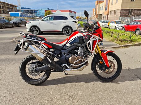 2016 Honda CRF 1000L Africa Twin, красный, 1000000 рублей, вид 2