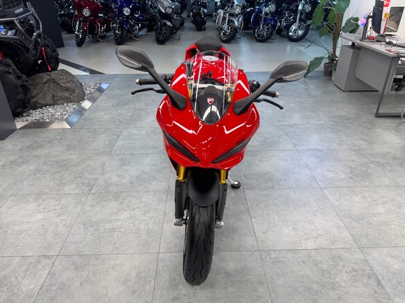 2025 Ducati Panigale V2, красный, 1989000 рублей - вид 2