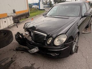 2006 Mercedes-Benz E-Класс 200 III (W211, S211) Рестайлинг, чёрный, 500000 рублей, вид 3