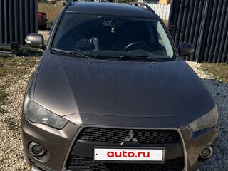 2011 Mitsubishi Outlander II Рестайлинг, коричневый, 1500000 рублей, вид 1