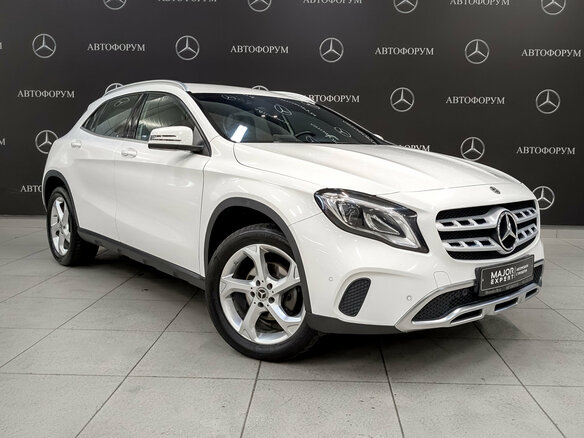 2019 Mercedes-Benz GLA 200 I (X156) Рестайлинг, белый, 2530000 рублей - вид 2