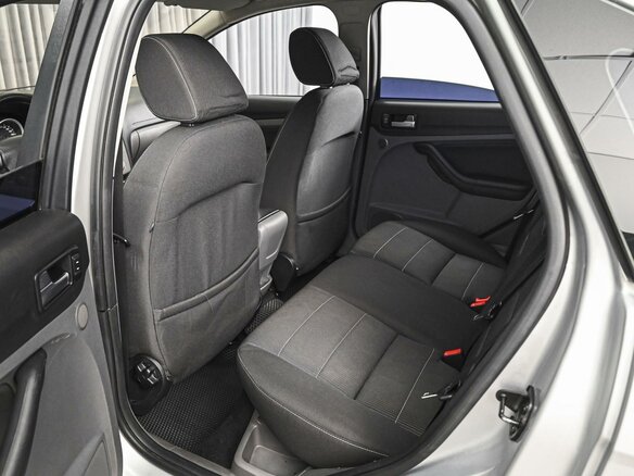 2009 Ford Focus II Рестайлинг, серебристый, 749000 рублей - вид 10