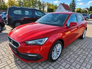 2022 SEAT Leon IV, пурпурный, 1972000 рублей, вид 1