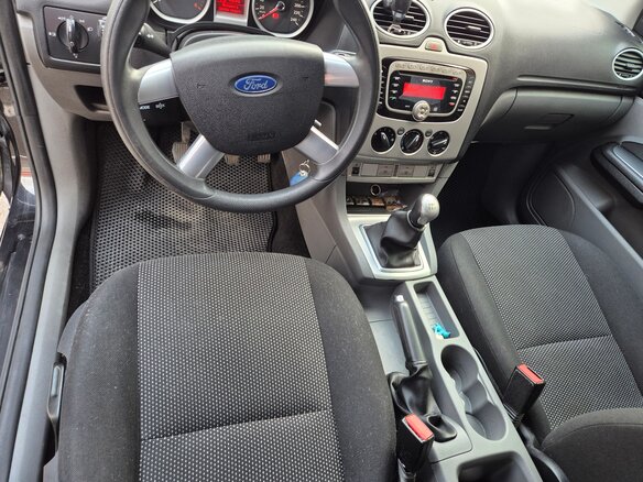 2011 Ford Focus II Рестайлинг, чёрный, 455000 рублей - вид 8