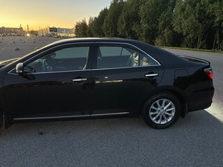 2015 Toyota Camry VII (XV50) Рестайлинг, чёрный, 2100000 рублей, вид 5