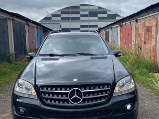 2008 Mercedes-Benz M-Класс 320 II (W164), чёрный, 1500000 рублей, вид 3