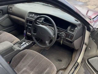 1997 Toyota Mark II VIII (X100), белый, 410000 рублей, вид 5