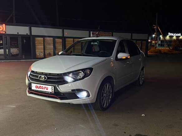 2025 Lada (ВАЗ) Granta I Рестайлинг, белый, 1000000 рублей - вид 2