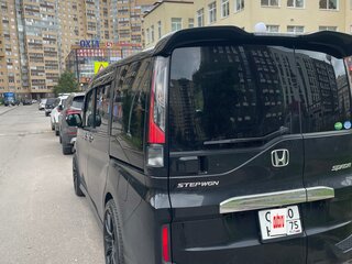2017 Honda Stepwgn Spada V, чёрный, 1750000 рублей, вид 4