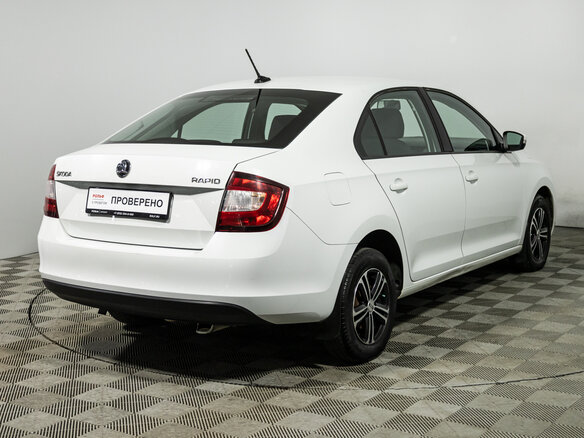 2018 Skoda Rapid I Рестайлинг, белый, 1199700 рублей - вид 4