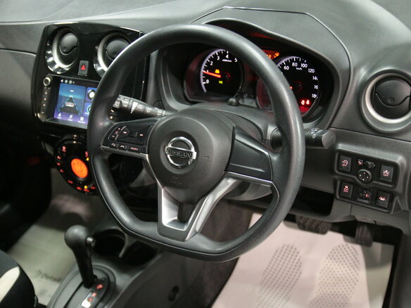 2017 Nissan Note II Рестайлинг, серый, 980000 рублей - вид 16