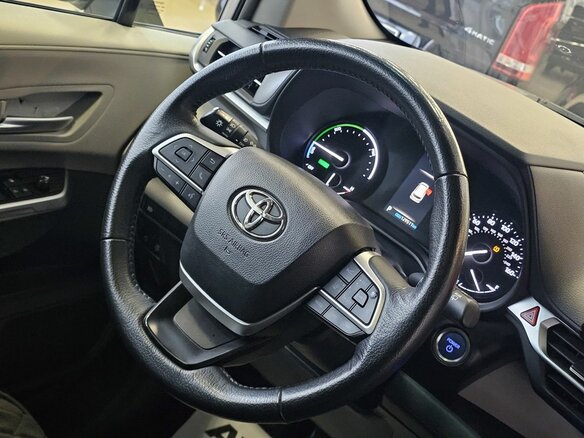 2022 Toyota Sienna IV, серый, 4299000 рублей - вид 23