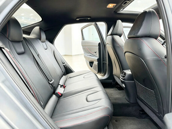 2023 Hyundai Elantra VII (CN7), серый, 1550000 рублей - вид 16