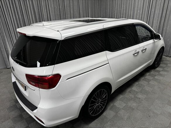 2018 Kia Carnival III, белый - вид 16