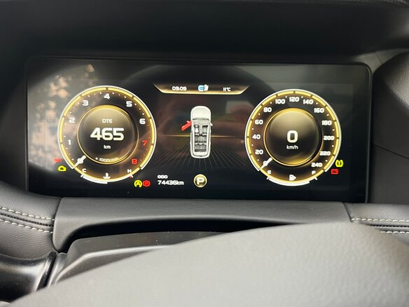 2023 Geely Okavango I, серый, 2150000 рублей - вид 8
