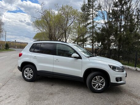 2014 Volkswagen Tiguan I Рестайлинг, белый, 1340000 рублей, вид 3