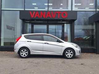 2012 Hyundai Solaris I, серебристый, 790000 рублей, вид 4