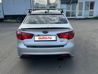 2013 Kia Rio 4-speed III, серебристый, 949999 рублей, вид 5