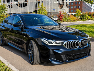 2022 BMW 6 серии Gran Turismo 620d IV (G32) Рестайлинг, чёрный, 5750000 рублей, вид 1