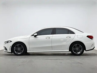 2023 Mercedes-Benz A-Класс 180 Long IV (W177) Рестайлинг, белый, 1680888 рублей, вид 3