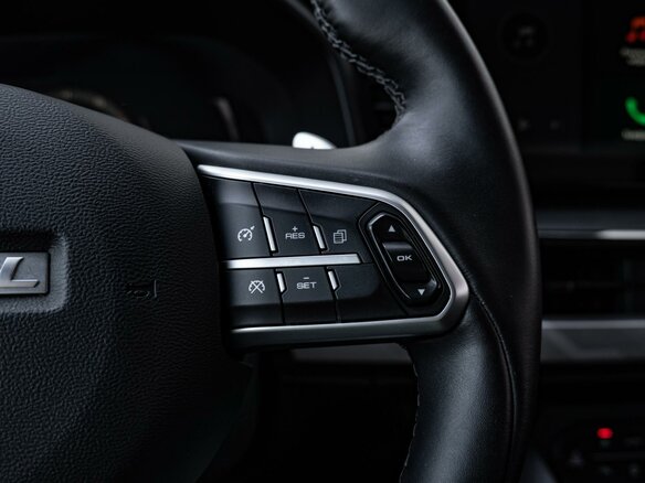 2023 Haval F7x I Рестайлинг, серебристый - вид 17