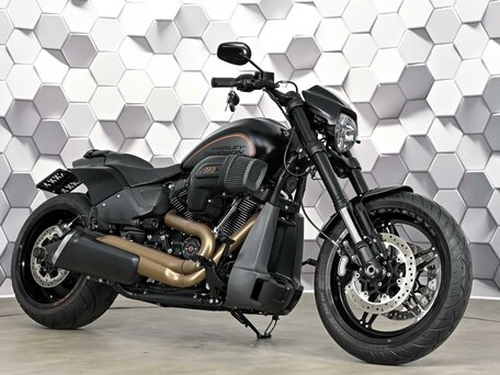 2018 Harley-Davidson FXDR 114, чёрный, 1999000 рублей, вид 1