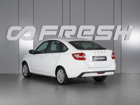 2019 Lada (ВАЗ) Granta I Рестайлинг, белый, 590000 рублей - вид 1