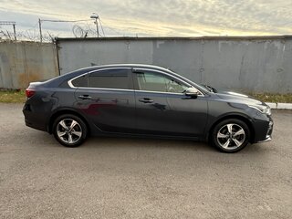 2020 Kia Cerato IV, синий, 1825000 рублей, вид 3