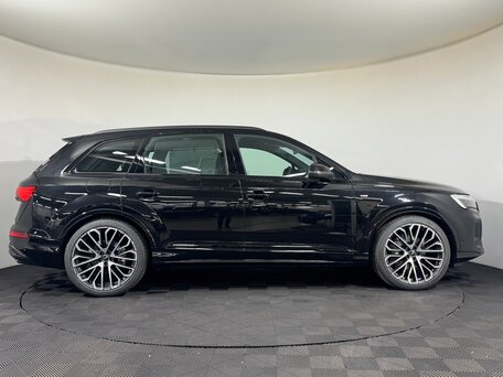 2026 Audi Q7 45 TFSI II (4M) Рестайлинг 2, чёрный, 11750000 рублей, вид 5