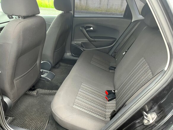 2017 Volkswagen Polo V Рестайлинг, чёрный, 1055900 рублей - вид 16