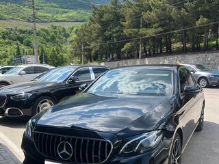 2016 Mercedes-Benz E-Класс 200 V (W213, S213, C238), чёрный, 2900000 рублей, вид 1