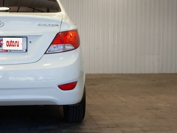 2011 Hyundai Solaris I, белый - вид 13
