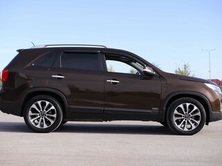 2014 Kia Sorento II Рестайлинг, коричневый, 1681990 рублей, вид 4