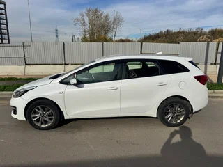 2018 Kia Ceed II Рестайлинг, белый, 950000 рублей, вид 3