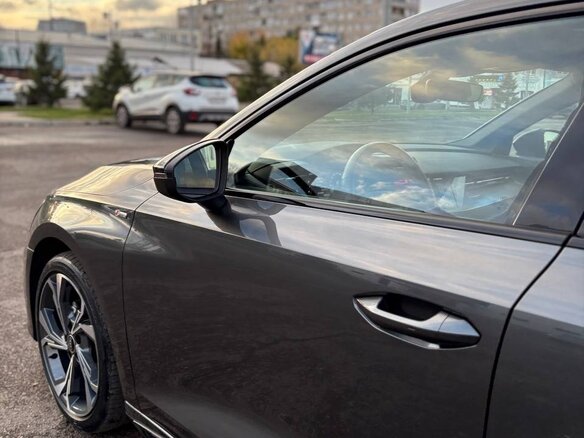 2020 Audi A3 III (8V) Рестайлинг, серый, 1800000 рублей - вид 12