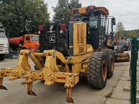 2011 John Deere 772G, жёлтый, 3550000 рублей, вид 3
