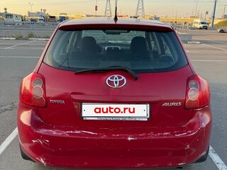2008 Toyota Auris I, красный, 550000 рублей, вид 4