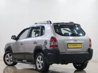 2005 Hyundai Tucson I, серый, 679000 рублей, вид 4