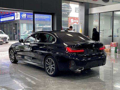 2023 BMW 3 серии Long 320Li VII (G2x) Рестайлинг, чёрный, 2825000 рублей, вид 4