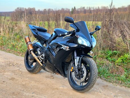 2002 Yamaha YZF-R1, чёрный, 325000 рублей, вид 1
