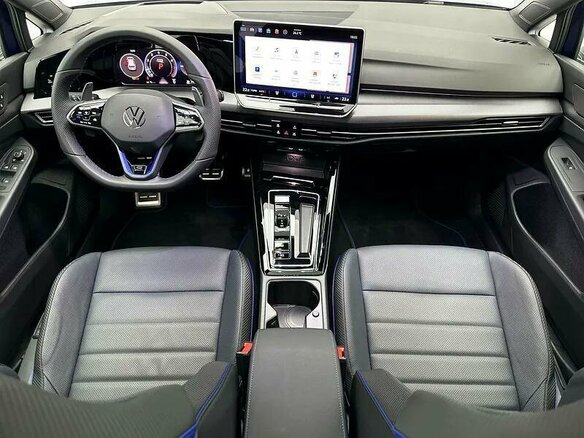 2026 Volkswagen Golf R VIII Рестайлинг, синий, 7289000 рублей - вид 5