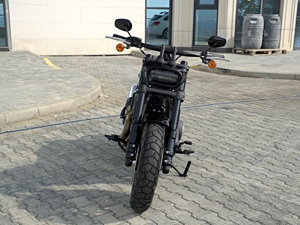 2024 Harley-Davidson Fat Bob, серый, 2100000 рублей - вид 8