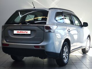 2013 Mitsubishi Outlander III, серебристый, 1390000 рублей, вид 5