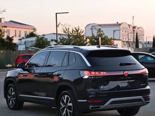2023 Volkswagen Tayron I Рестайлинг, чёрный, 1980000 рублей, вид 2