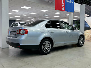 2009 Volkswagen Jetta V, серый, 570000 рублей, вид 2