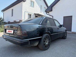 1989 Mercedes-Benz W124 200, чёрный, 128000 рублей, вид 4