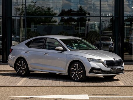 2021 Skoda Octavia IV (A8), серый, 2025000 рублей, вид 3