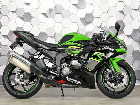 2019 Kawasaki ZX-6R Ninja, зелёный, 1099000 рублей, вид 3