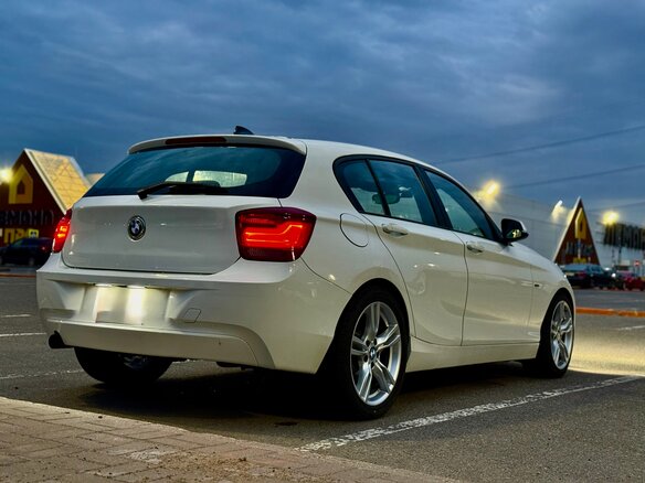 2013 BMW 1 серии 116i II (F20/F21), белый, 990000 рублей - вид 7