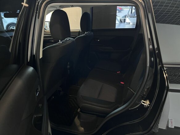2018 Mitsubishi Outlander III Рестайлинг 3, чёрный, 1890000 рублей - вид 23